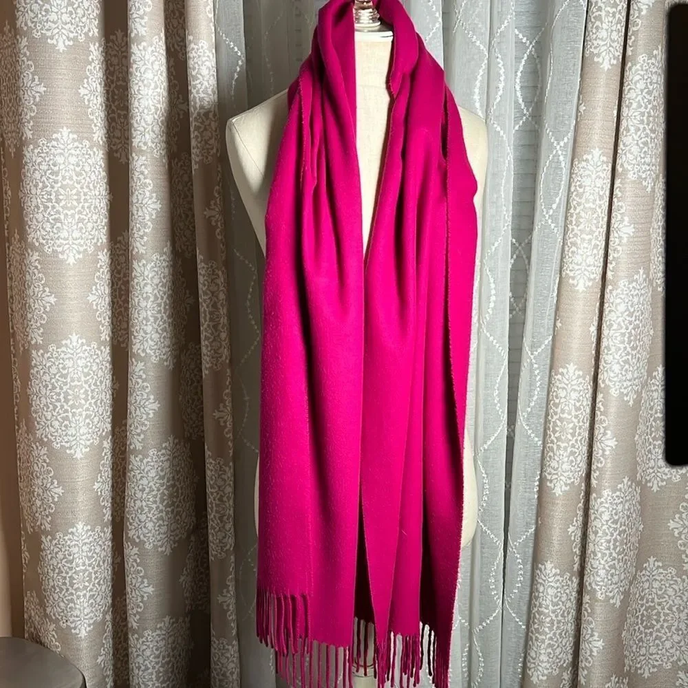 Over sized Pink fleece Scarf with Fringe